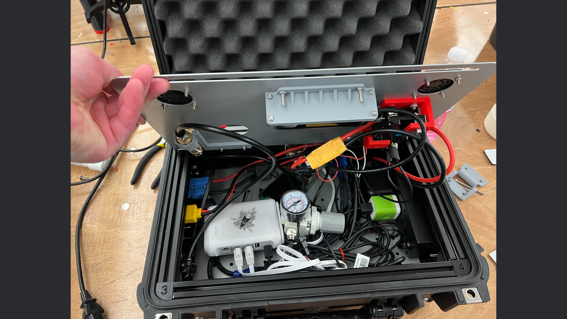 topside internals image